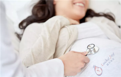 陪伴护送美国生子孕妈到诊所产检，时刻关注胎宝宝健康！